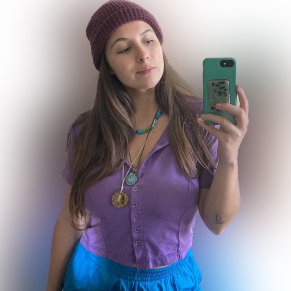 Meet your Posher, Nicole - Picture 2 of 3